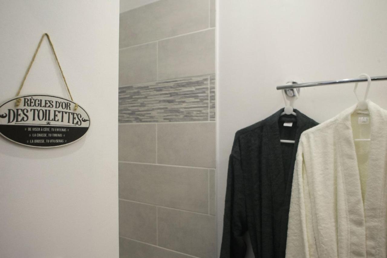 Suite Jacuzzi Privatif Plage Des Catalans Marseilles Buitenkant foto
