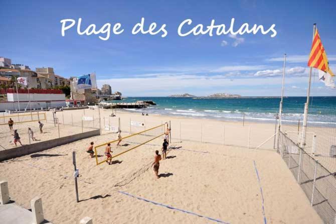 Suite Jacuzzi Privatif Plage Des Catalans Marseilles Buitenkant foto
