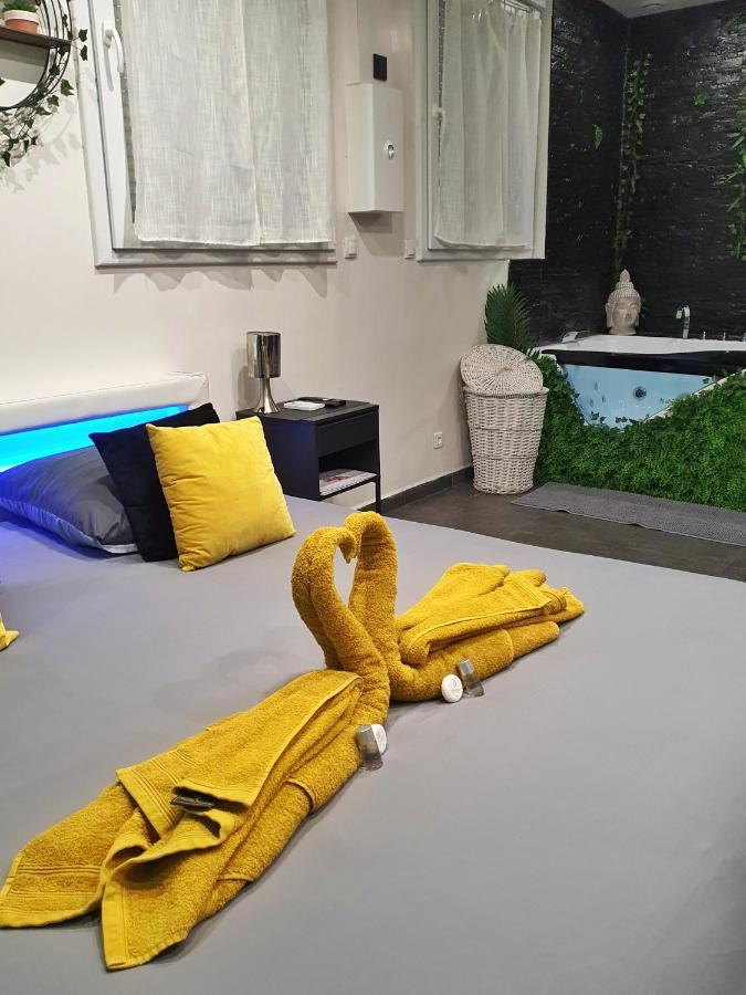 Suite Jacuzzi Privatif Plage Des Catalans Marseilles Buitenkant foto